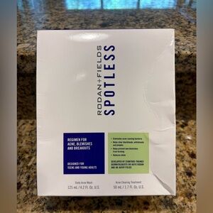 Rodan Fields Spotless Acne Regimen for Teens and Adults Expired 12/21